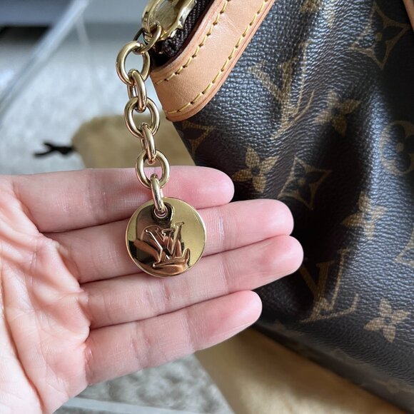 Authentic Louis Vuitton Tivoli GM Bag - Picture 4 of 12